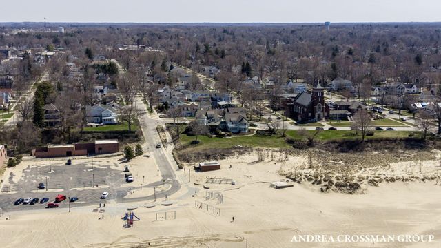 456 Monroe Boulevard, South Haven City, MI 49090