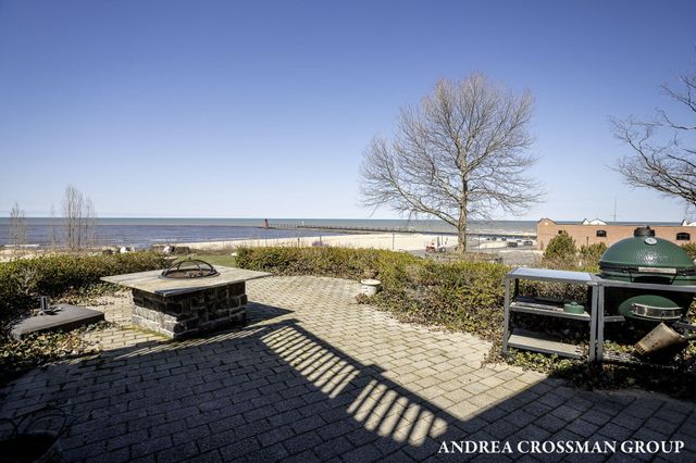 456 Monroe Boulevard, South Haven City, MI 49090