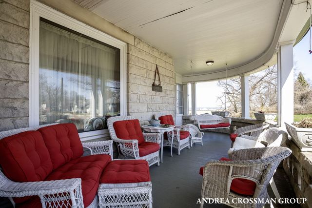 456 Monroe Boulevard, South Haven City, MI 49090