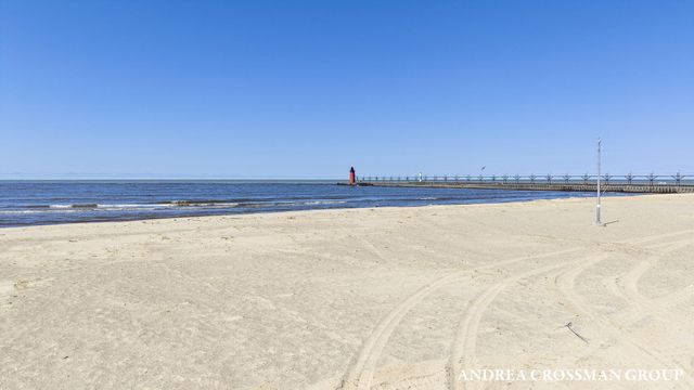 456 Monroe Boulevard, South Haven City, MI 49090