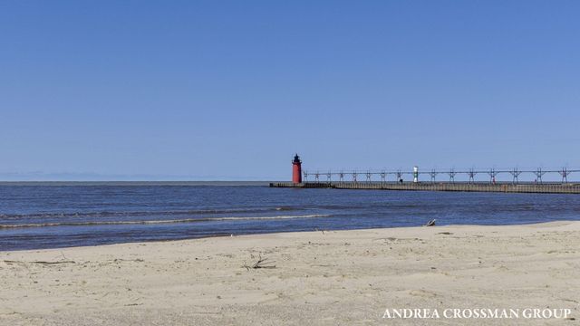 456 Monroe Boulevard, South Haven City, MI 49090