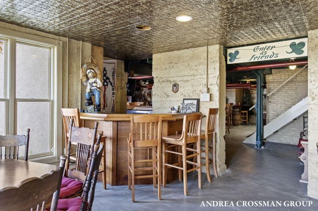 456 Monroe Boulevard, South Haven City, MI 49090