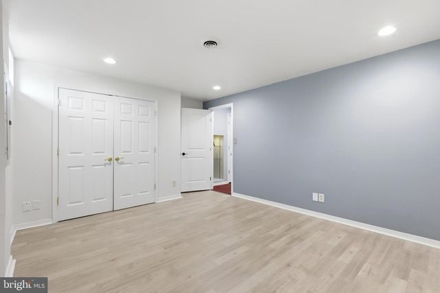 12 DOWNS ST, Clayton, NJ 08312