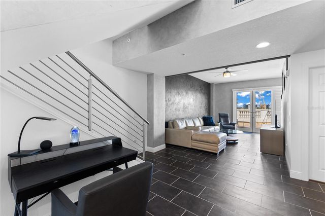 800 N TAMIAMI TRAIL 321A, Sarasota, FL 34236