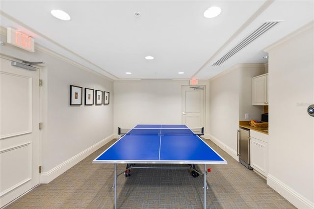 800 N TAMIAMI TRAIL 321A, Sarasota, FL 34236