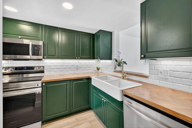 2707 NE 14th St Causeway 401, Pompano Beach, FL 33062