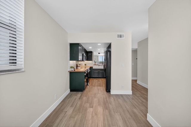 2707 NE 14th St Causeway 401, Pompano Beach, FL 33062