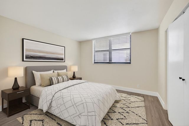 2707 NE 14th St Causeway 401, Pompano Beach, FL 33062