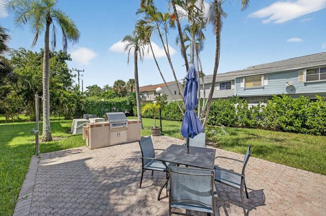 2707 NE 14th St Causeway 401, Pompano Beach, FL 33062