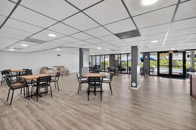 2707 NE 14th St Causeway 401, Pompano Beach, FL 33062