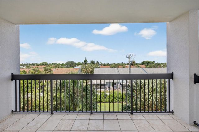 2707 NE 14th St Causeway 401, Pompano Beach, FL 33062