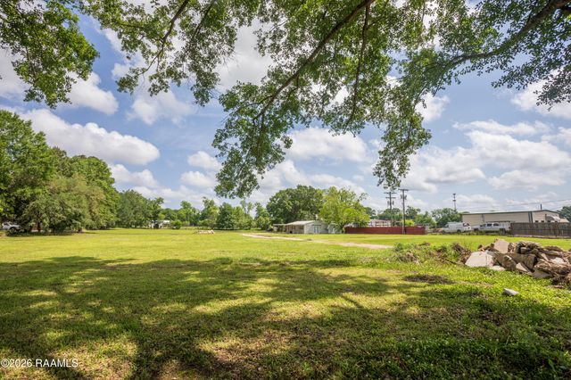 404 Sonnier Road, Carencro, LA 70520
