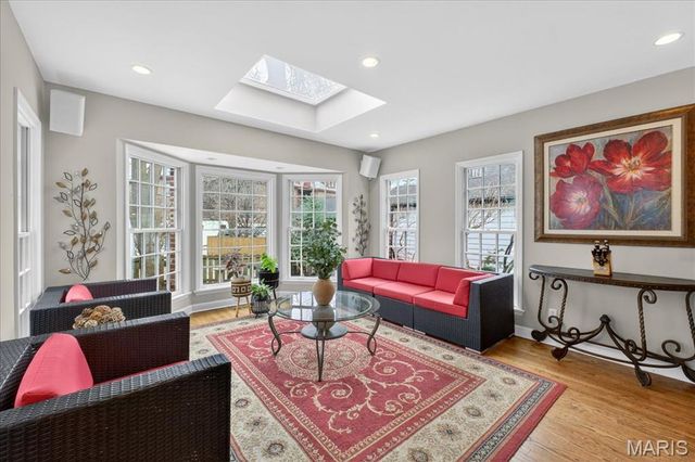 7632 Walinca Terrace, Clayton, MO 63105