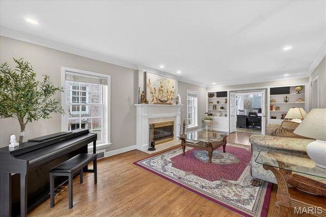 7632 Walinca Terrace, Clayton, MO 63105