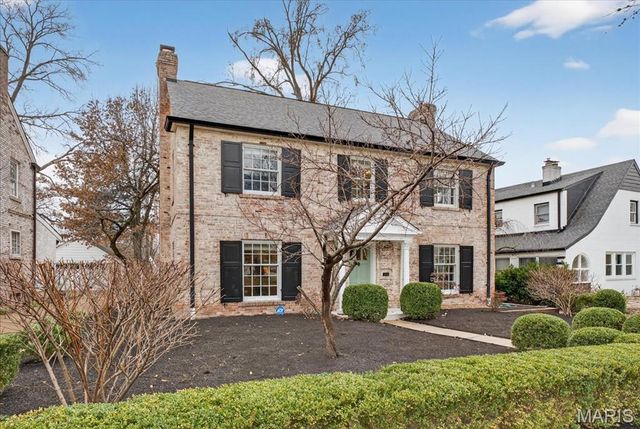 7632 Walinca Terrace, Clayton, MO 63105