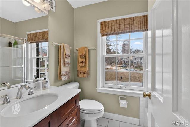 7632 Walinca Terrace, Clayton, MO 63105