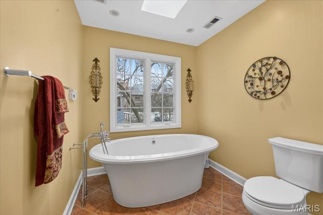 7632 Walinca Terrace, Clayton, MO 63105