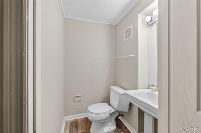 7632 Walinca Terrace, Clayton, MO 63105