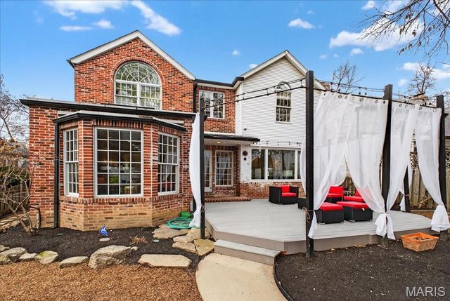 7632 Walinca Terrace, Clayton, MO 63105