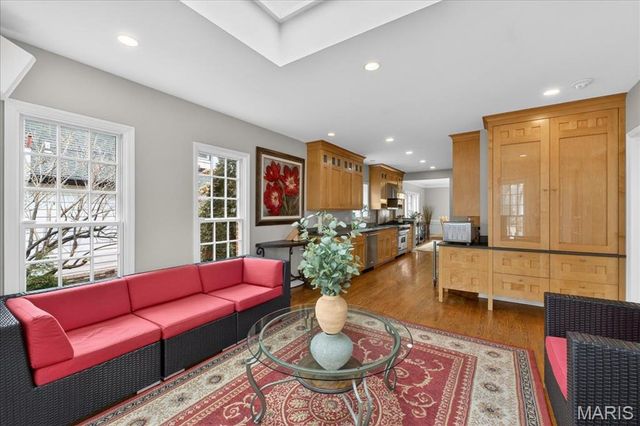 7632 Walinca Terrace, Clayton, MO 63105