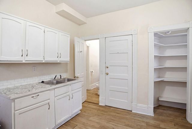 891 Iglehart Avenue, Saint Paul, MN 55104