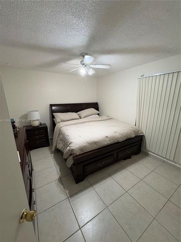1950 W 56th St 2309D, Hialeah, FL 33012
