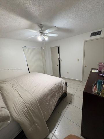 1950 W 56th St 2309D, Hialeah, FL 33012