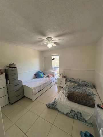 1950 W 56th St 2309D, Hialeah, FL 33012