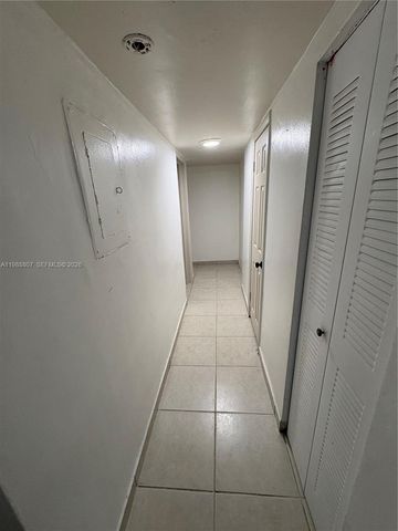 1950 W 56th St 2309D, Hialeah, FL 33012
