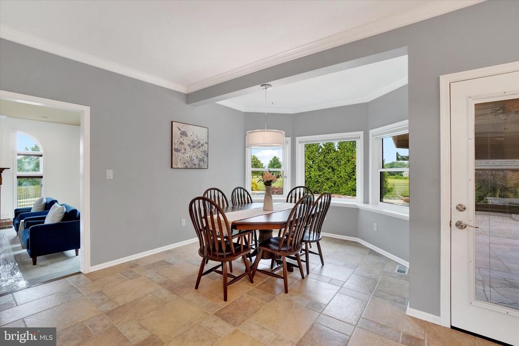 Image 12 of property listing at 5630 N SALEM CHURCH RD, Dover, PA 17315