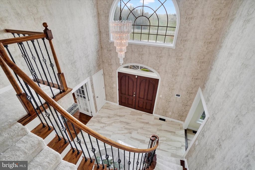 Image 20 of property listing at 5630 N SALEM CHURCH RD, Dover, PA 17315