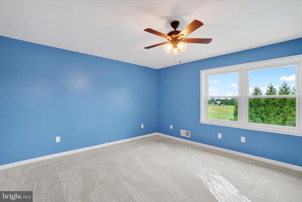 Image 22 of property listing at 5630 N SALEM CHURCH RD, Dover, PA 17315