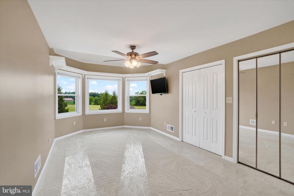 Image 23 of property listing at 5630 N SALEM CHURCH RD, Dover, PA 17315