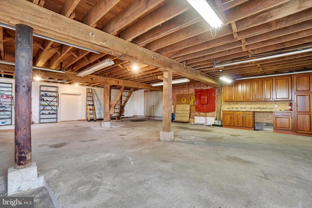 Image 40 of property listing at 5630 N SALEM CHURCH RD, Dover, PA 17315