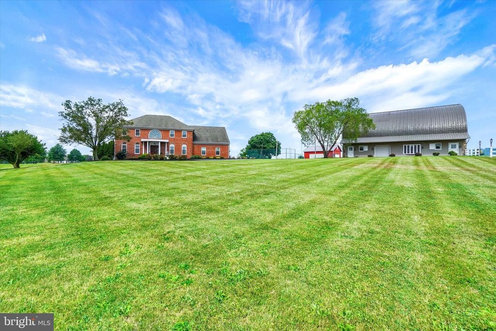Image 43 of property listing at 5630 N SALEM CHURCH RD, Dover, PA 17315