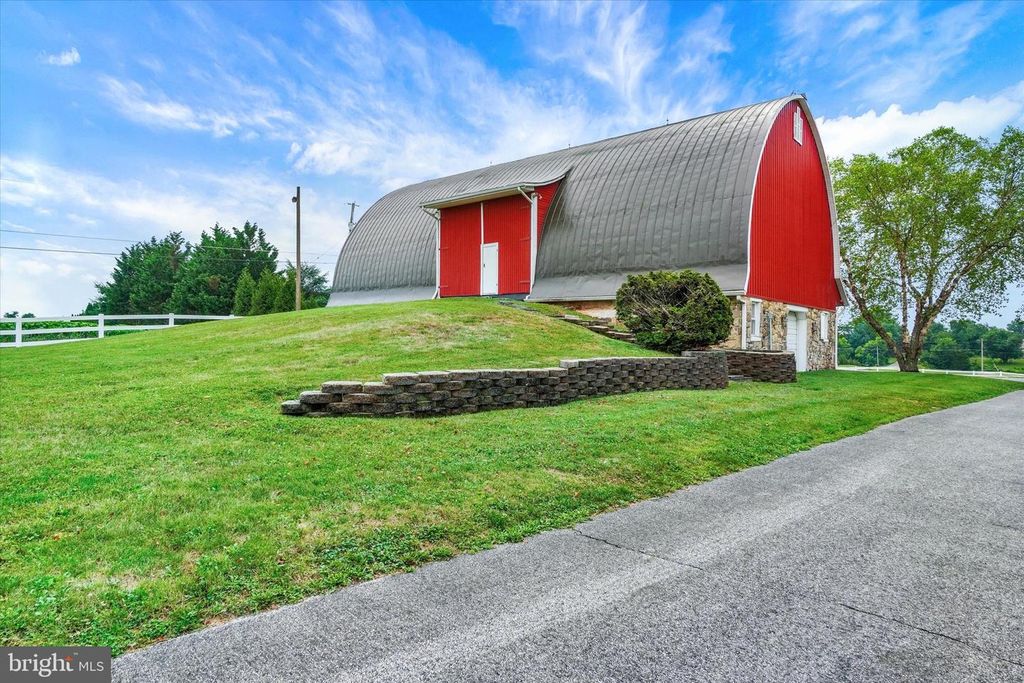 Image 50 of property listing at 5630 N SALEM CHURCH RD, Dover, PA 17315