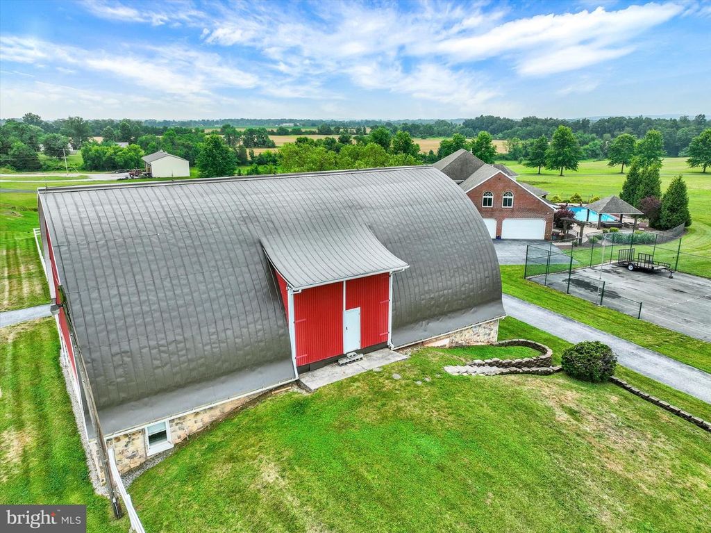 Image 64 of property listing at 5630 N SALEM CHURCH RD, Dover, PA 17315