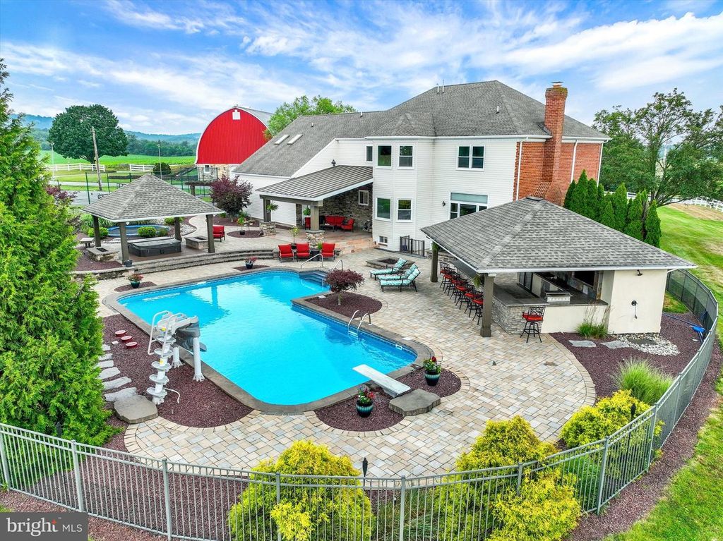 Image 67 of property listing at 5630 N SALEM CHURCH RD, Dover, PA 17315