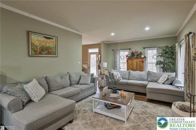 3475 Honeysuckle Road, Upper Saucon Twp, PA 18015