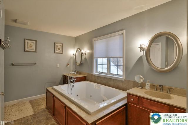 3475 Honeysuckle Road, Upper Saucon Twp, PA 18015