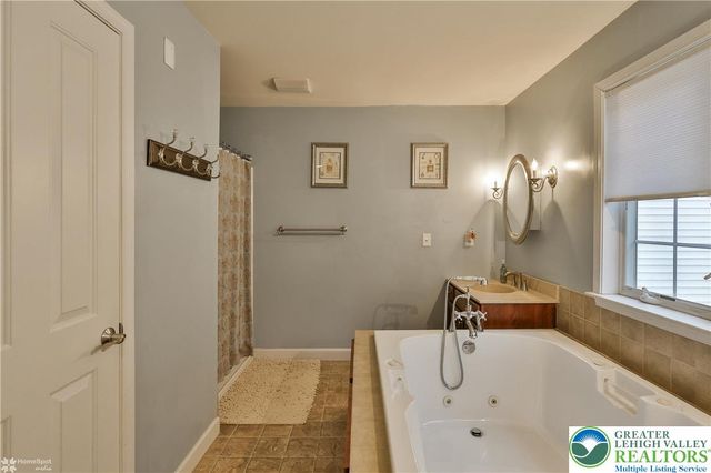 3475 Honeysuckle Road, Upper Saucon Twp, PA 18015