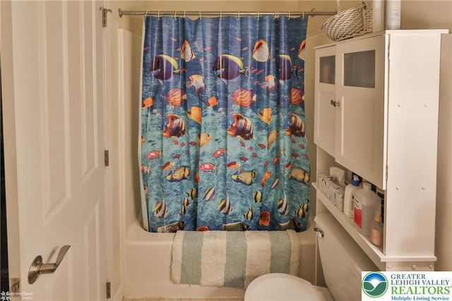 3475 Honeysuckle Road, Upper Saucon Twp, PA 18015