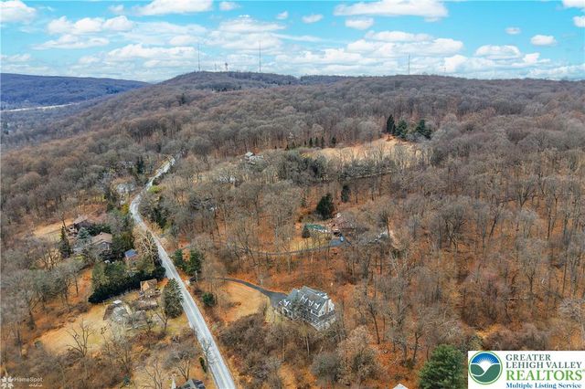 3475 Honeysuckle Road, Upper Saucon Twp, PA 18015