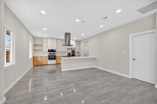 105 Rolston Road, Irving, TX 75060