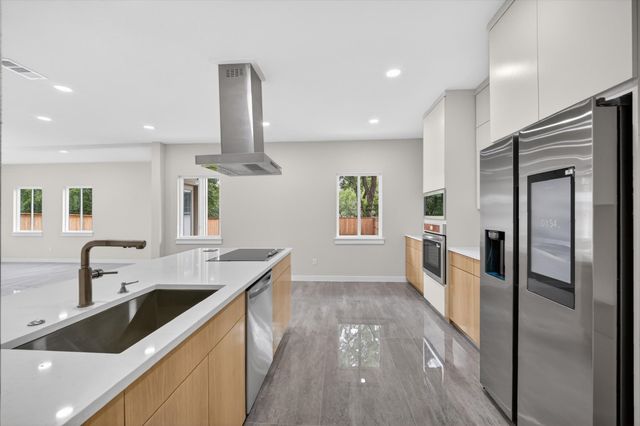 105 Rolston Road, Irving, TX 75060