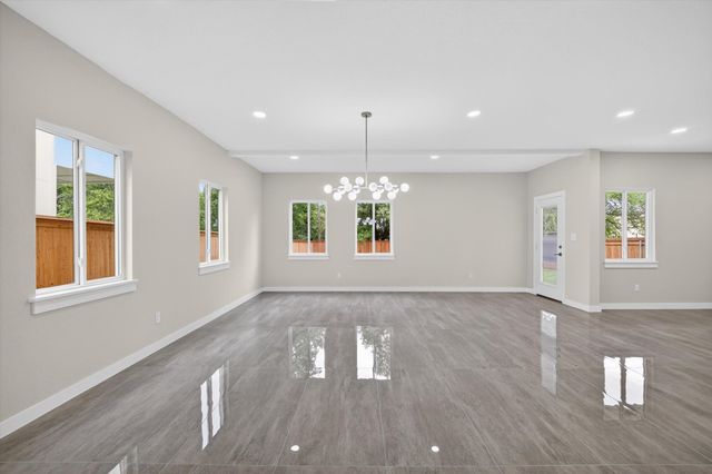 105 Rolston Road, Irving, TX 75060