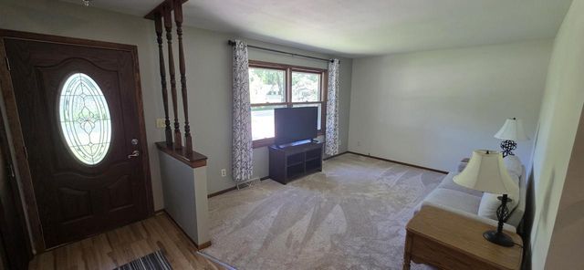 N50W14473 Fairmount AVENUE, Menomonee Falls, WI 53051