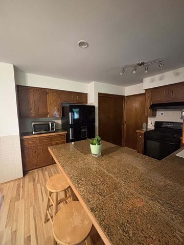 N50W14473 Fairmount AVENUE, Menomonee Falls, WI 53051