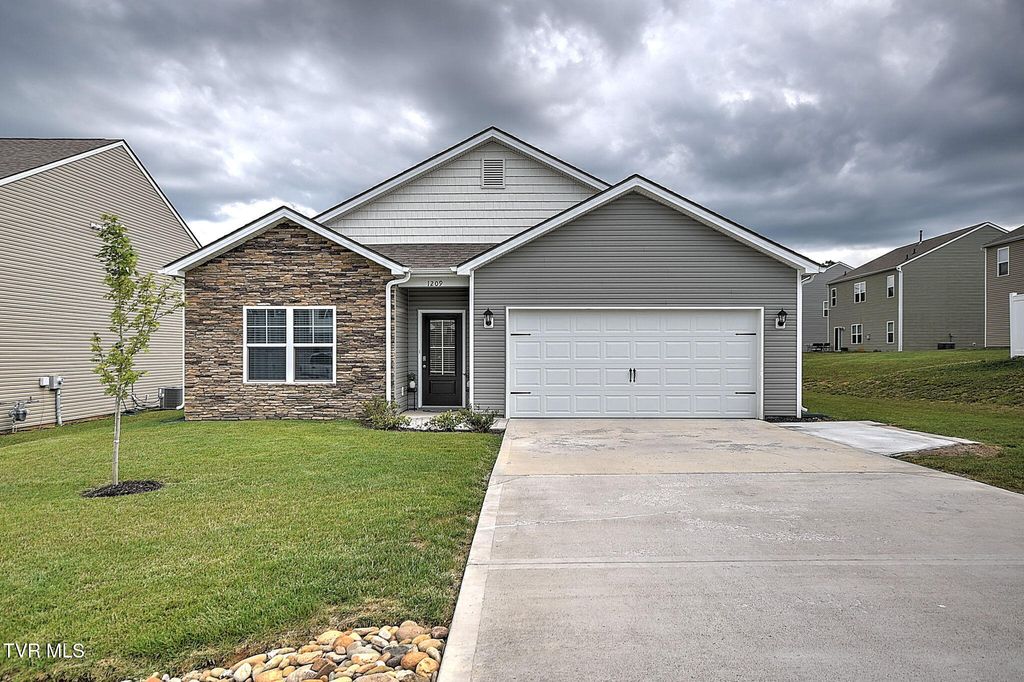 1209 Valley Parke Drive, Kingsport, TN 37663