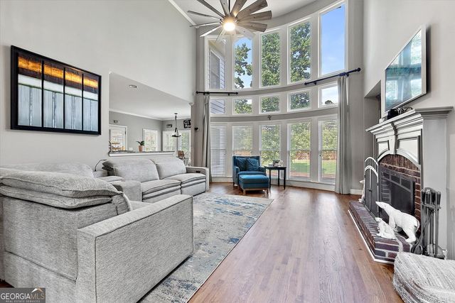 105 Glen Trail, Woodstock, GA 30188